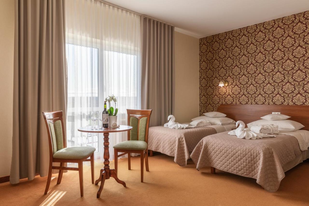 Bursztyn - Bernstein Spa & Wellness Dabki Ngoại thất bức ảnh