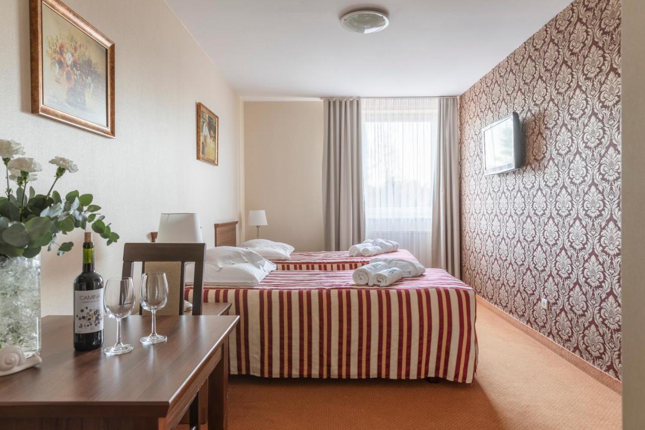Bursztyn - Bernstein Spa & Wellness Dabki Ngoại thất bức ảnh